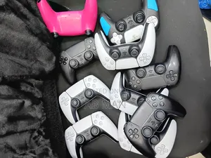 Playstation 5 Controllers