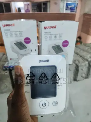 Yuwell Ye660d Model Blood Pressure Monitor庫房digital Bp Monitor New