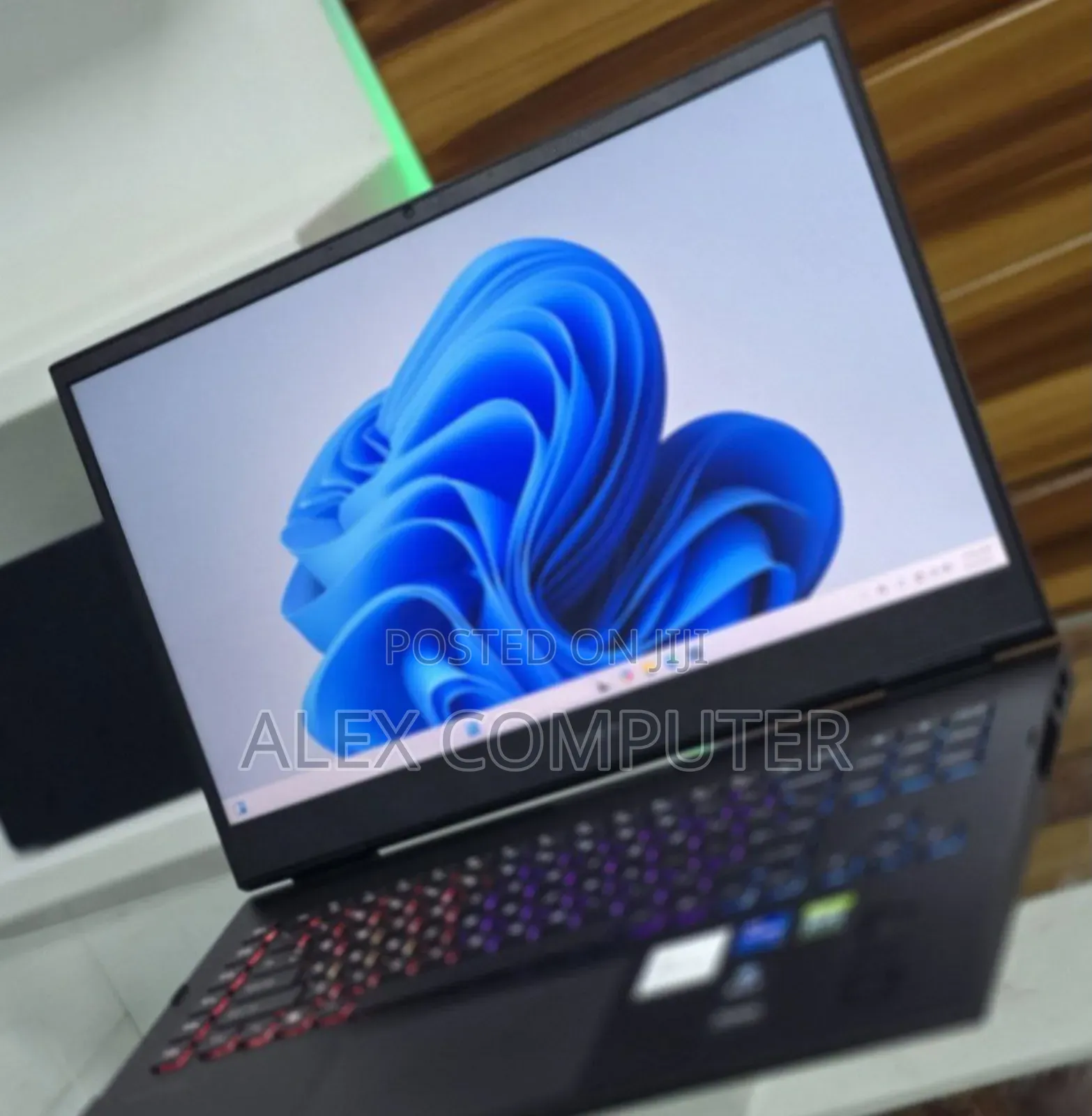 New Laptop HP Omen 15 16GB Intel Core I7 SSD 1T
