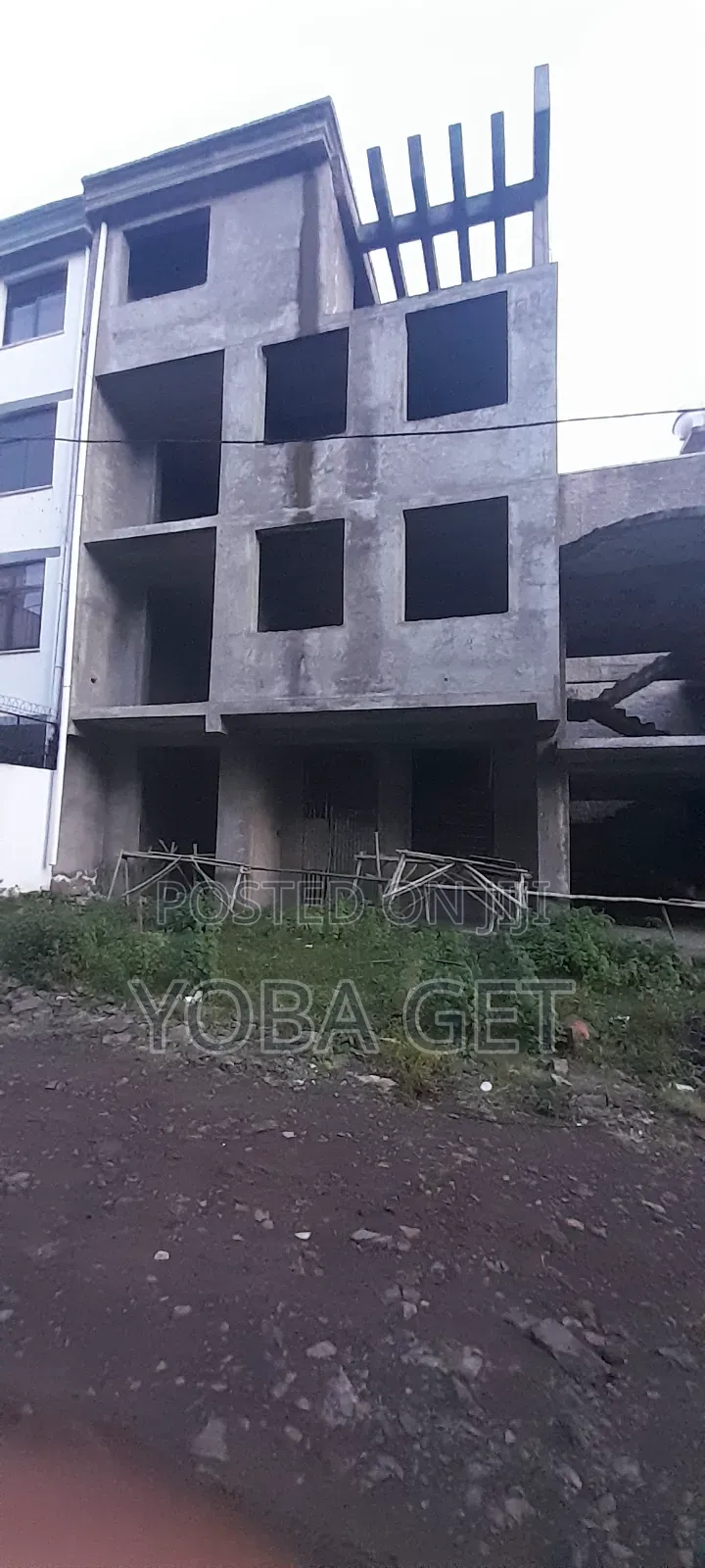 6bdrm House in Yoba, Akaky Kaliti for sale