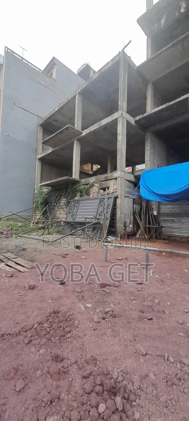 8bdrm House in Yoba, Akaky Kaliti for sale