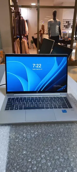 New Laptop HP ProBook 440 16GB Intel Core I5 SSD 512GB