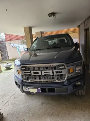 Ford F-150 Lariat 4x2 SuperCab Styleside 6.5 ft. box 145 in. WB 2018