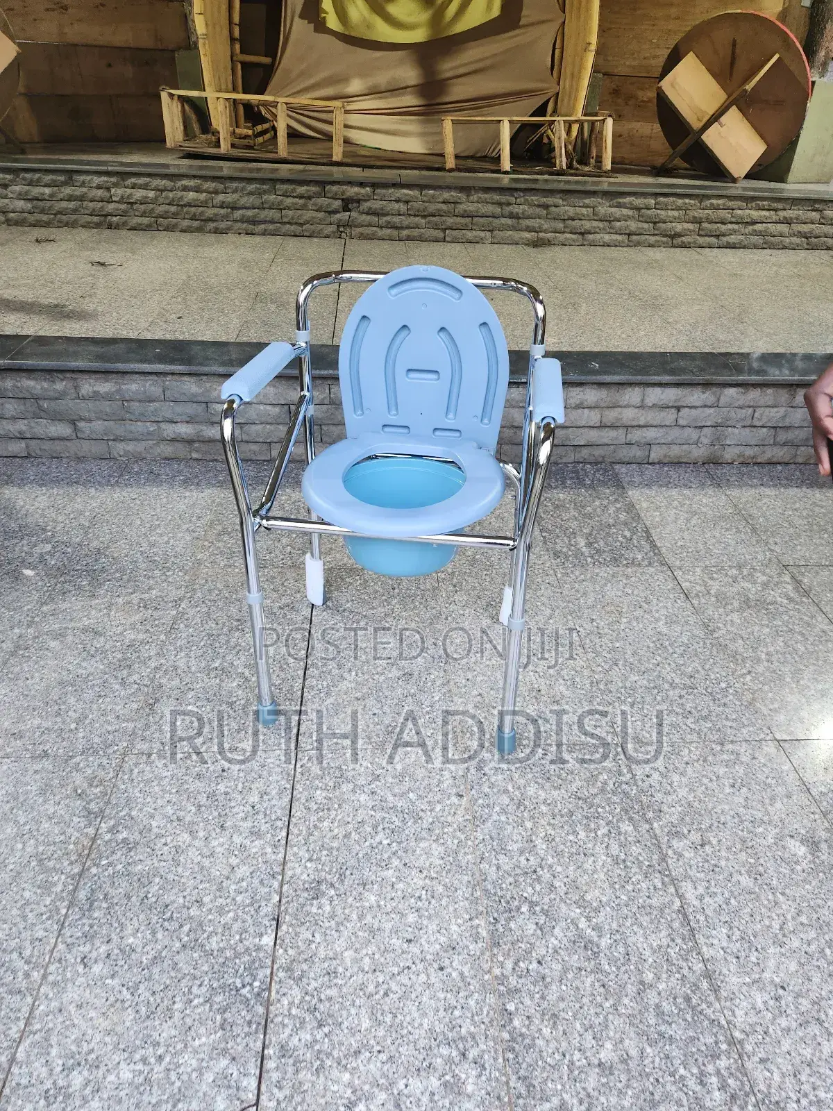 Adjustable Height Commode Chair痲我toilet Chair蝨你commode Chair Medical
