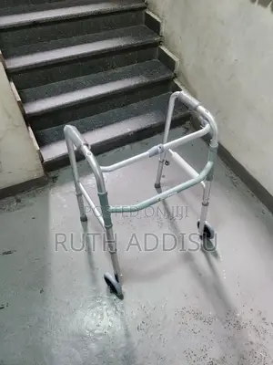 Foldable Walking Frame胺你almunium Walker䐭我walker Medical Physiotherapy