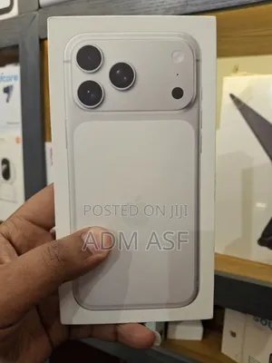 New Apple iPhone 17 Pro Max 256 GB Silver