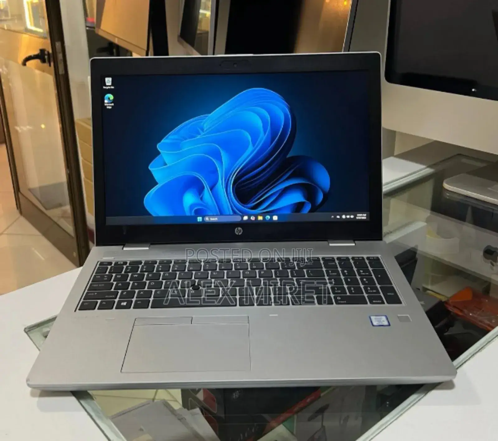 New Laptop HP ProBook 440 8GB Intel Core I5 SSD 256GB