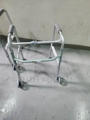 Standing Stable Framed Walker肺炎almunium Walker寄予almunium Walker