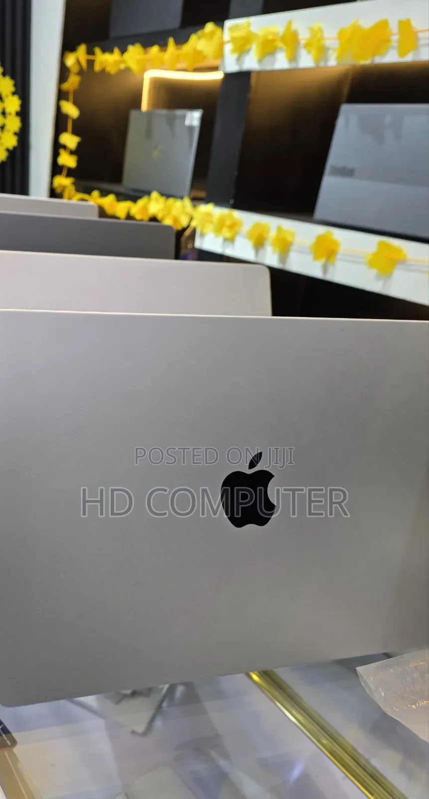 New Laptop Apple MacBook Pro 2021 M1 16GB Apple M1 Pro SSD 512GB