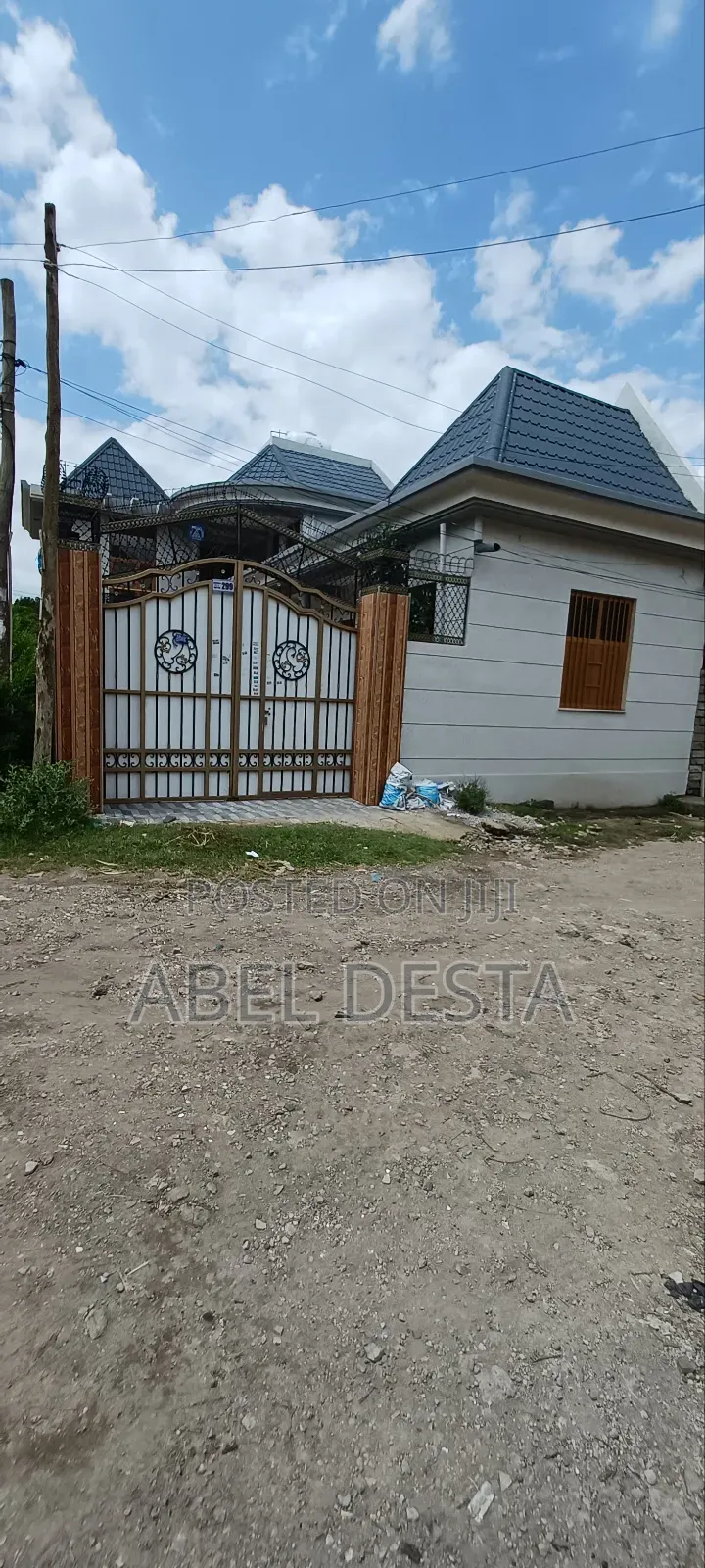 3bdrm House in Bole Wangari, Adama for rent