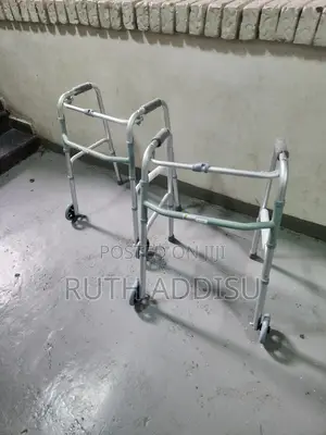 Foldae With Wheel Rolator Walker轟隆medical Walker肺癌almunium Walker
