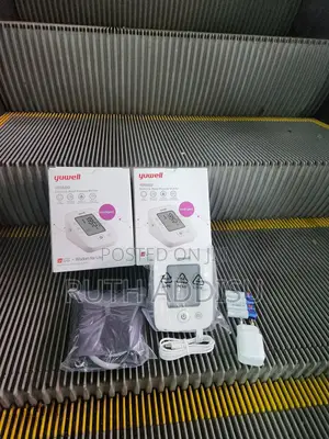 Yuwell Ye660d Model Home and Hospital Use Digit Bp Monitor Medical