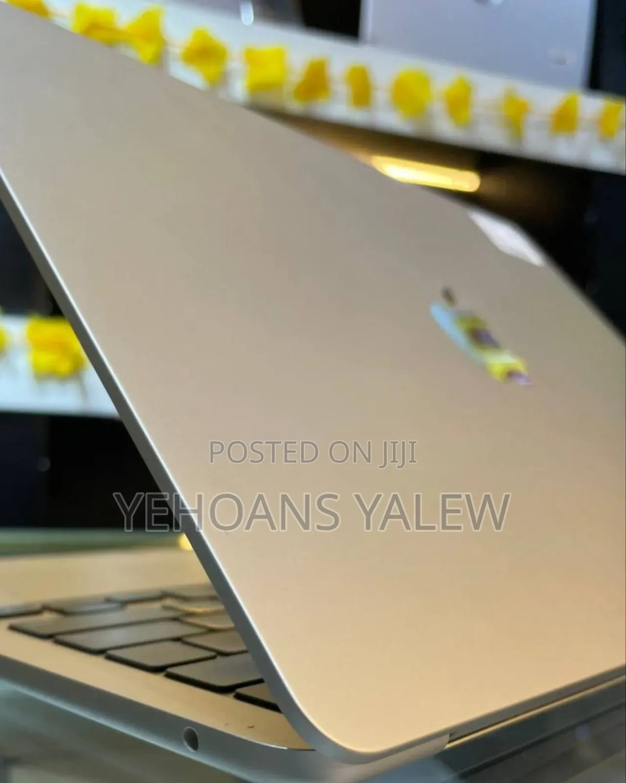 New Laptop Apple MacBook Air 2024 M3 13-inch 16GB Apple M3 SSD 512GB