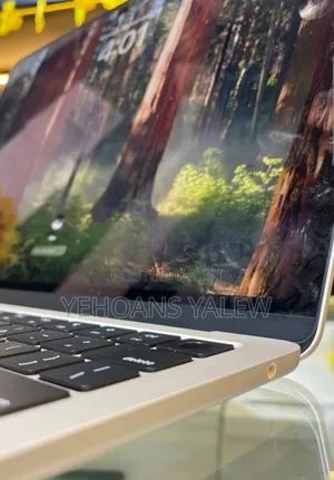 New Laptop Apple MacBook Air 2022 M2 8GB Apple M2 SSD 256GB