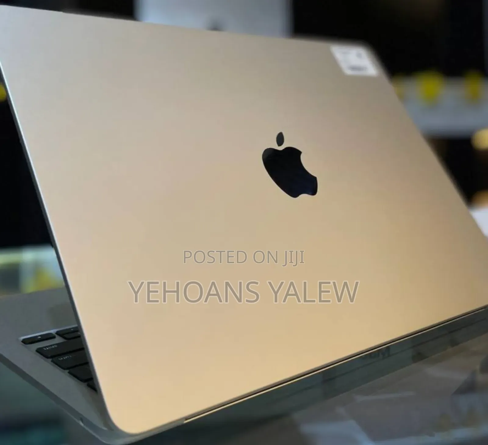 New Laptop Apple MacBook Air 2022 M2 8GB Apple M2 SSD 256GB