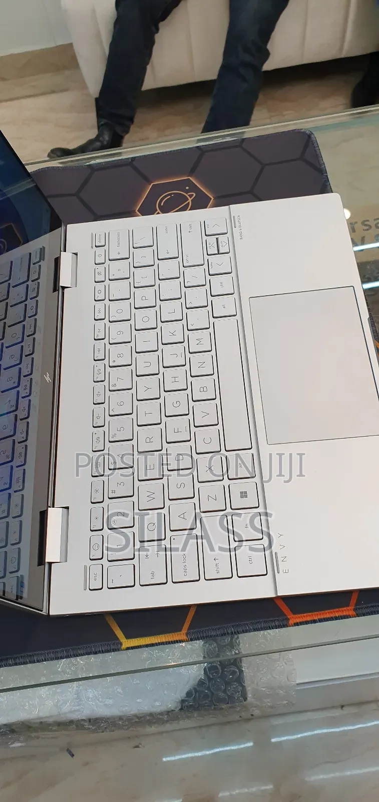 New Laptop HP Envy x360 8GB Intel Core i7 SSD 1T