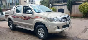 Toyota Hilux 3.0 D-4D 4x4 2014 Blue