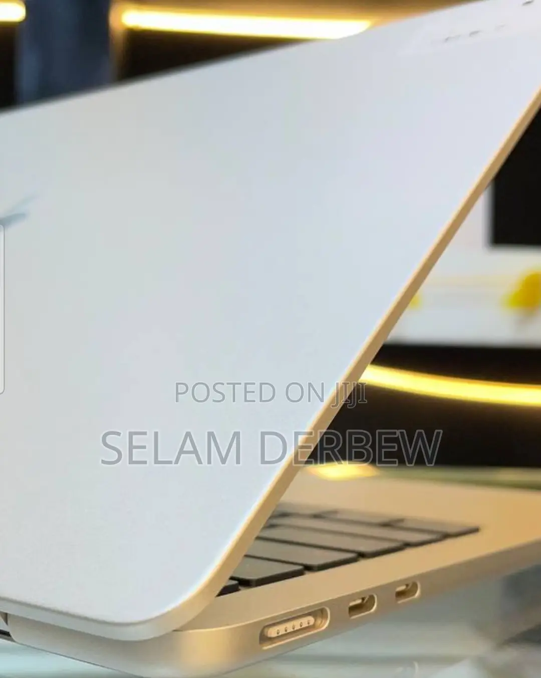 New Laptop Apple MacBook Air 2022 M2 8GB Apple M2 SSD 256GB