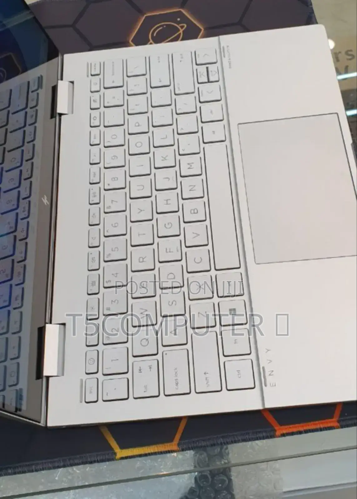 New Laptop HP Envy X360 8GB Intel Core I7 SSD 1T