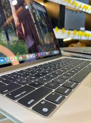 New Laptop Apple MacBook Air 2024 M3 13-Inch 16GB Apple M3 SSD 512GB