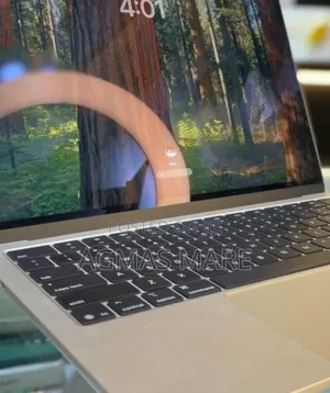 New Laptop Apple MacBook Air 2022 M2 8GB Apple M2 SSD 256GB
