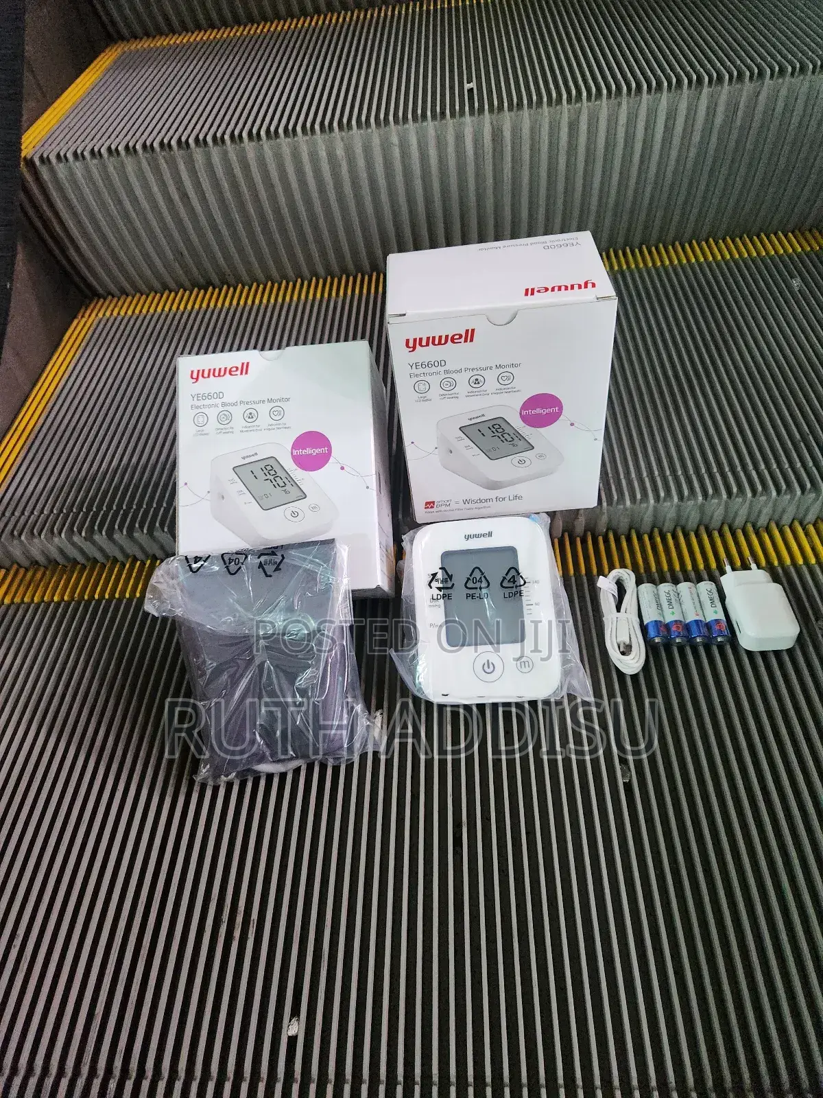 Very Strong on Hand Calf Blood Pressure Monitor奔波digital Bp Monitor