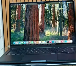 New Laptop Apple MacBook Air 2024 M3 13-Inch 8GB Apple M3 SSD 256GB