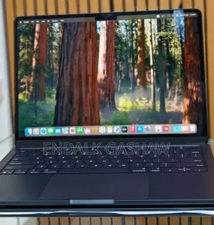 New Laptop Apple MacBook Air 2024 M3 13-Inch 8GB Apple M3 SSD 256GB