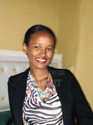 Female Tutor (ሴት አስጠኚ)