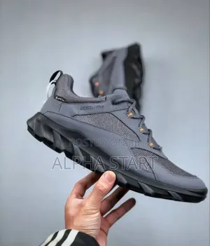 New Arrival 
 Ecco Comfort Sneakers 
 Made in Vietnam