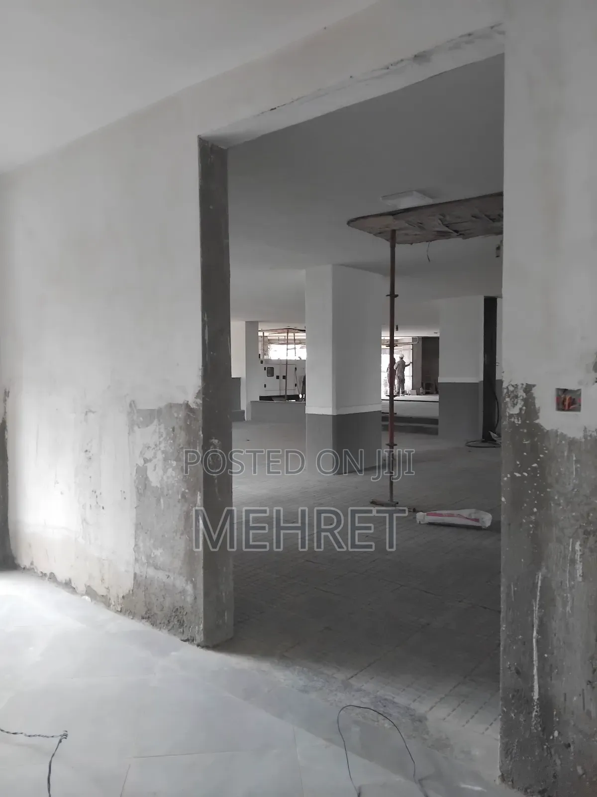 Furnished 2bdrm Apartment in ጃምቦ, Arada for sale
