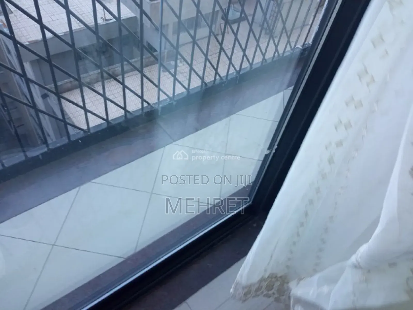 1bdrm Apartment in ጃምቦ, Arada for sale