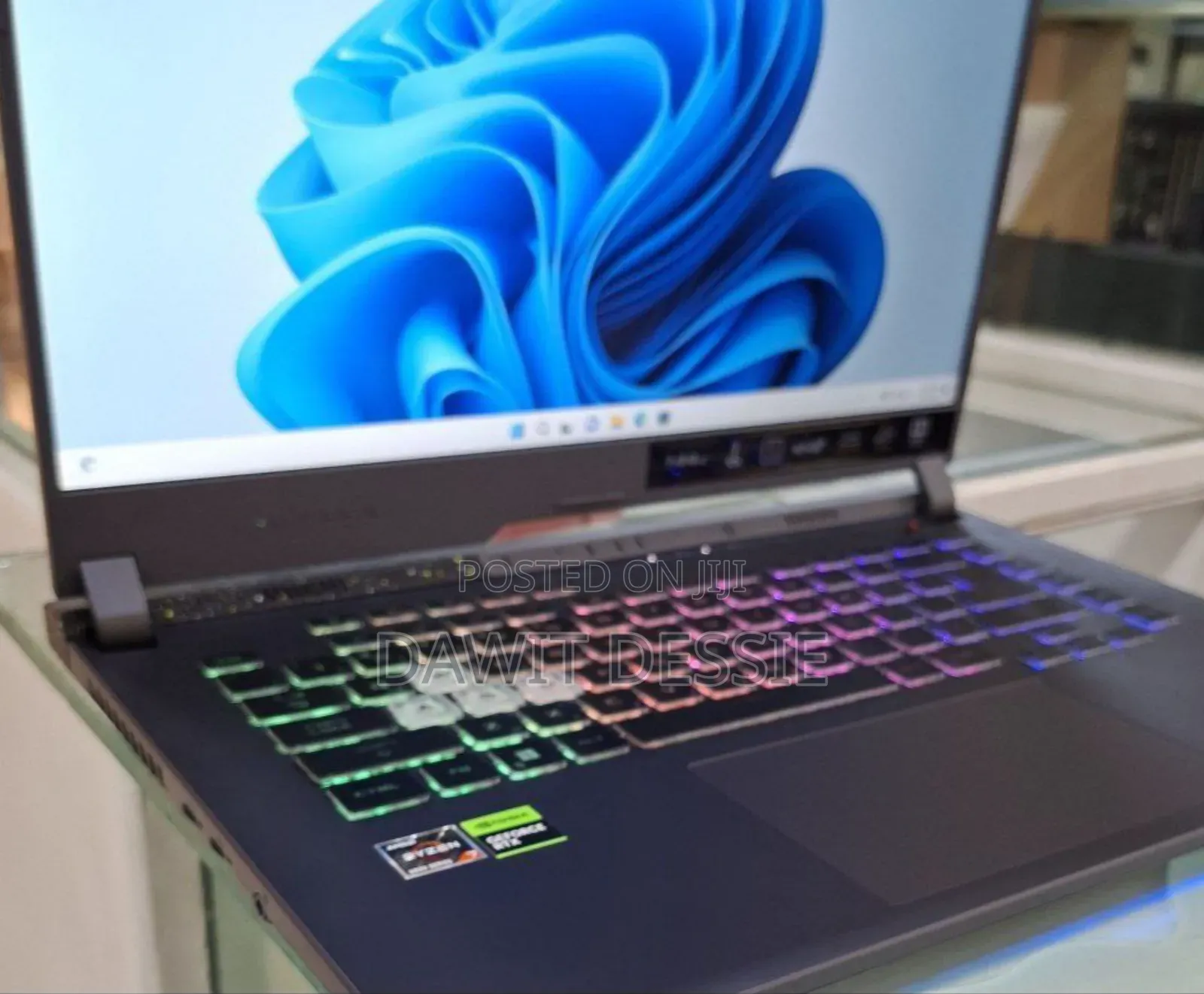 New Laptop Asus 16GB Intel Core I7 SSD 1T