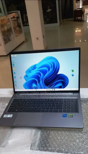 New Laptop HP ZBook 15 16GB Intel Core I5 SSD 512GB