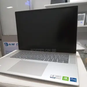 New Laptop Dell Inspiron 15 16GB Intel Core I7 SSD 512GB