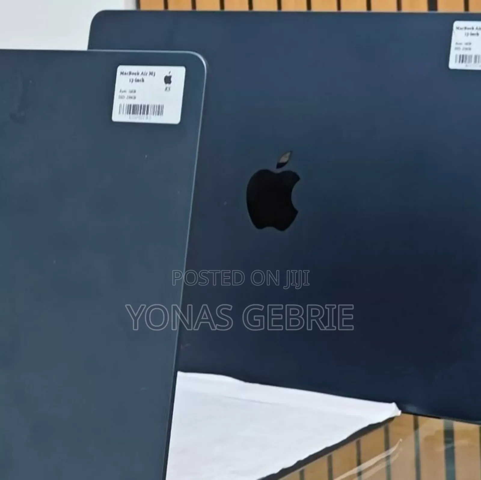 New Laptop Apple MacBook Air 2025 M4 13-Inch 16GB Apple M4 SSD 256GB
