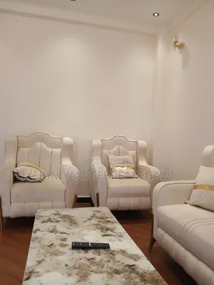 Furnished 1bdrm Apartment in Apartment, Yeka for rent