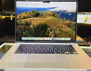 New Laptop Apple MacBook Air 2024 M3 15-Inch 8GB Apple M3 SSD 256GB