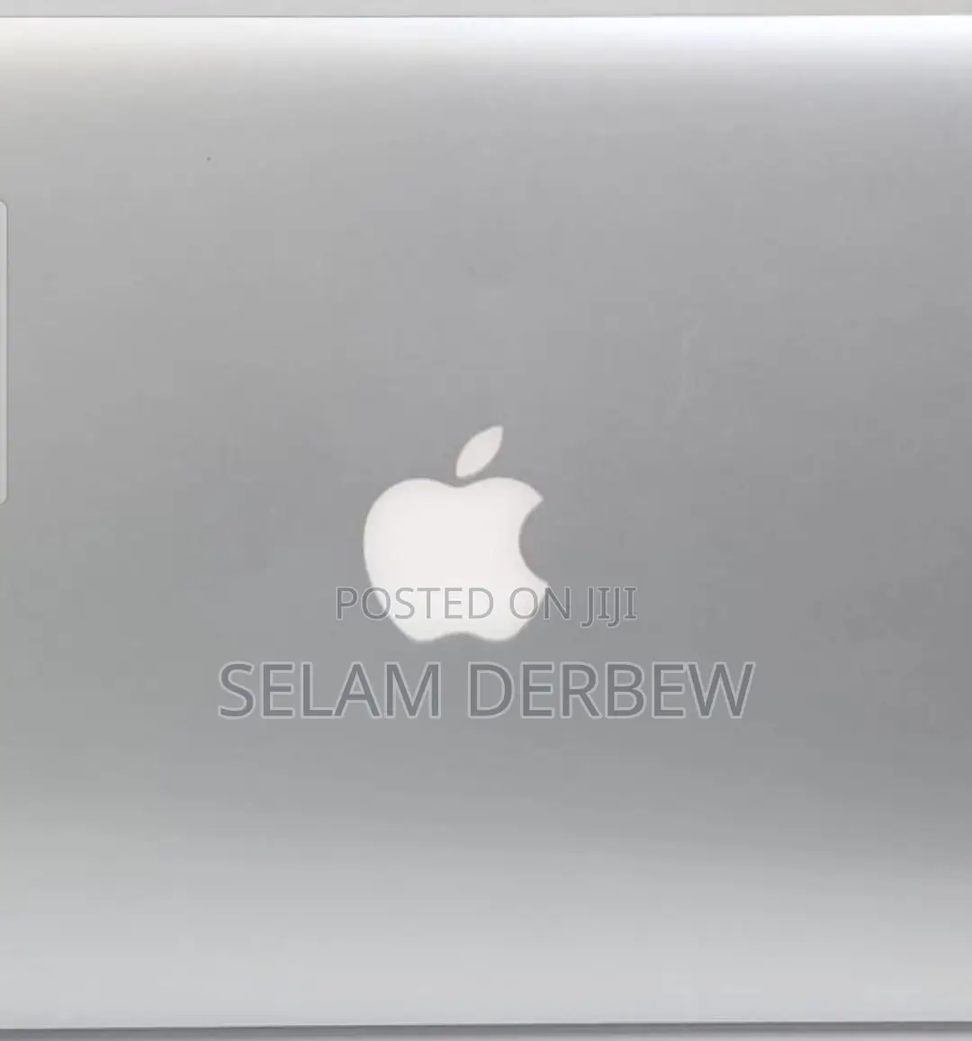 New Laptop Apple MacBook Pro 2015 8GB Intel Core I5 SSD 256GB