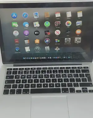 New Laptop Apple MacBook Pro 2015 8GB Intel Core I5 SSD 256GB