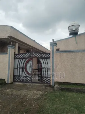 Furnished 2bdrm Villa in ሀያት, Bole for sale