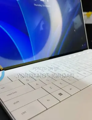 New Laptop Dell XPS 13 16GB Intel Core I7 SSD 512GB