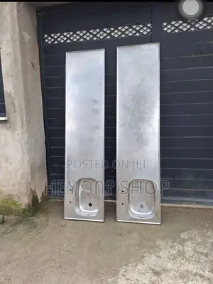 Working Tables / ወርኪንግ ቴብል