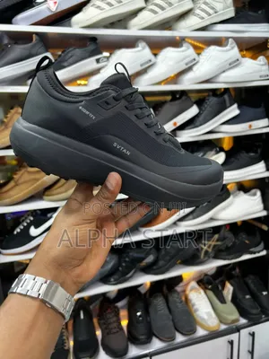 Original Comfortable Gor Tex Shoes High Master Quality Sneakers