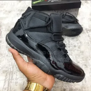Air Jordan 11 Retro 'Black Out' WMNS Shoes