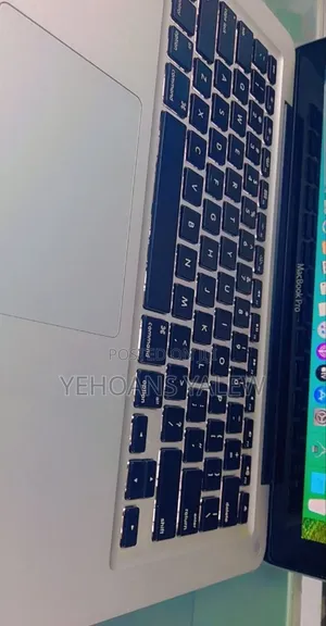 New Laptop Apple MacBook Pro 2012 8GB Intel Core I5 SSD 1T