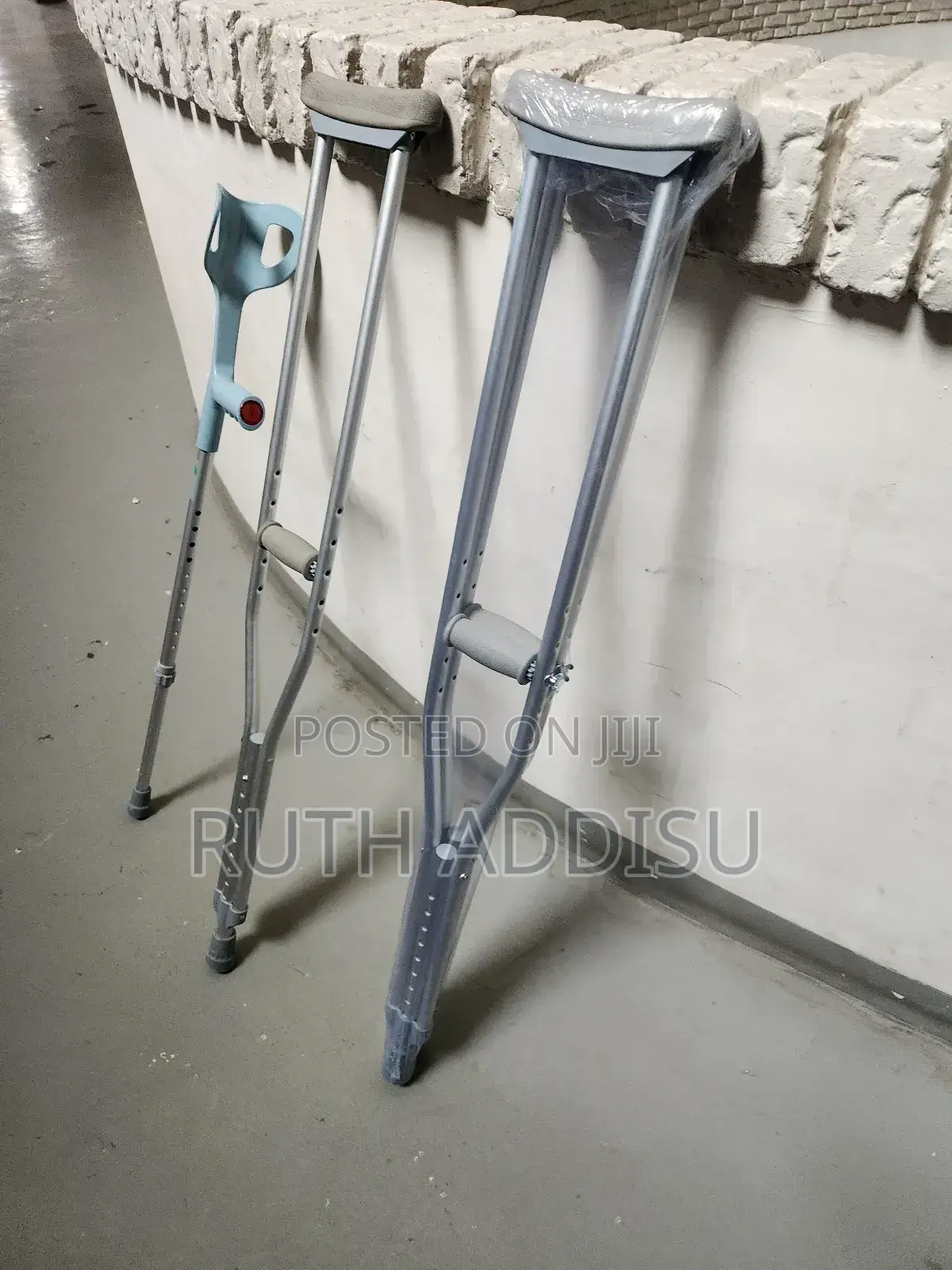 Crutches Axillary Bilateral Crutches考生medical Axillary Crutches New