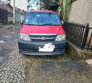 Toyota HiAce 2008 Red