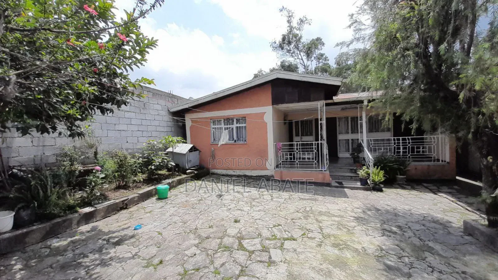 Furnished 6bdrm Villa in Ferdaz General, Bole for sale
