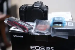 Canon R5 Body